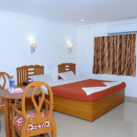 Princess Residency Nedumbassery Quarto foto