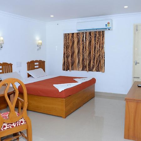 Princess Residency Nedumbassery Quarto foto